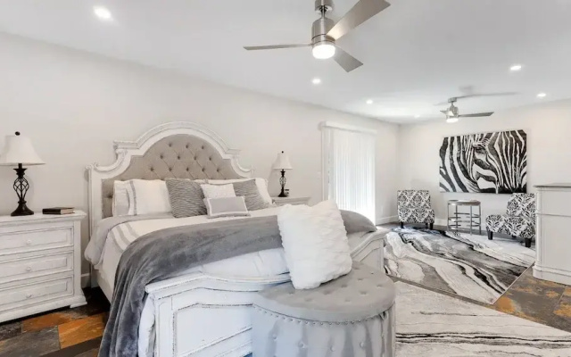photo 4 of Luxe Central Scottsdale 4 Bdrm w/ Backyard Oasis!
