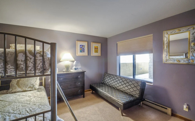 photo 2 of Condo - Walk to Gondola, Sleeps 7