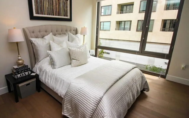 photo 2 of Luxe Life