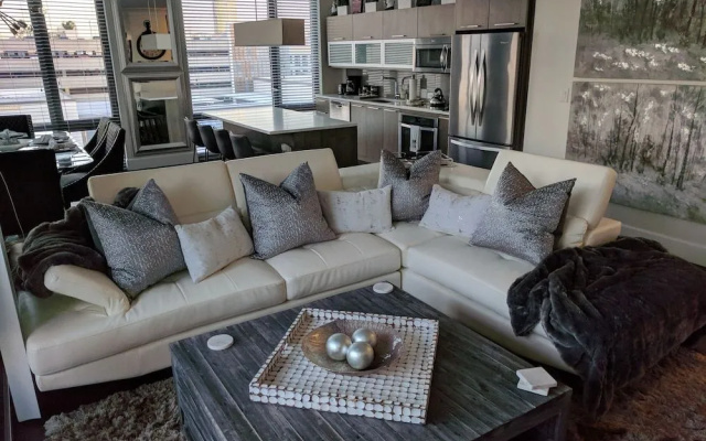 photo 4 of Luxe Life