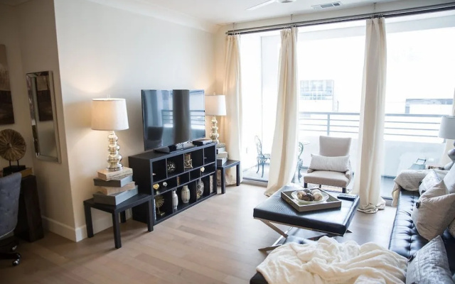 photo 5 of Luxe Life