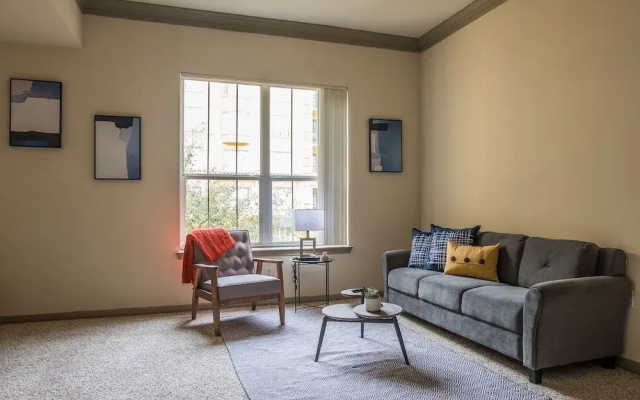 photo 3 of Luxe Midtown Apartments by Frontdesk