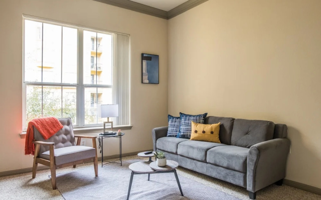 photo 4 of Luxe Midtown Apartments by Frontdesk