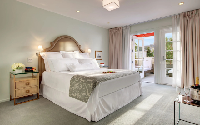 photo 3 of Luxe Rodeo Drive Hotel