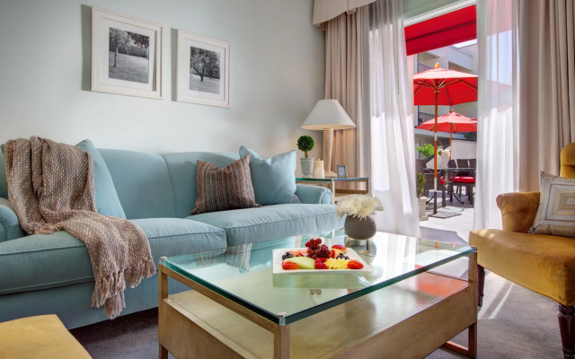 photo 4 of Luxe Rodeo Drive Hotel