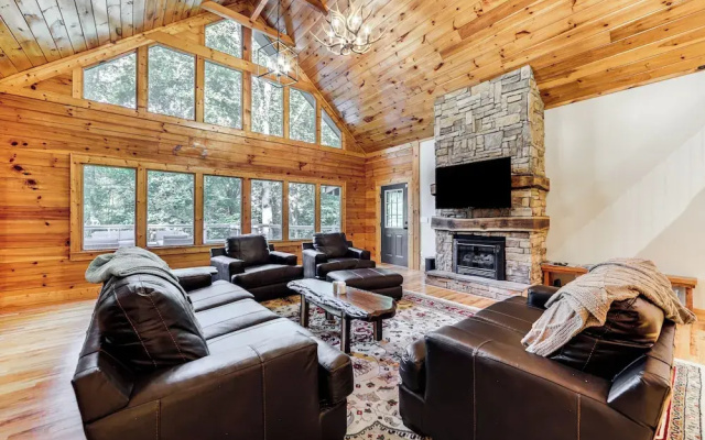photo 4 of Luxe Smoky Mountains Cabin w/ Hot Tub & Views!