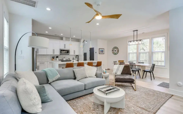 photo 2 of 2 Mi to Historic Dtwn Wilmington: Luxe 3BR Home