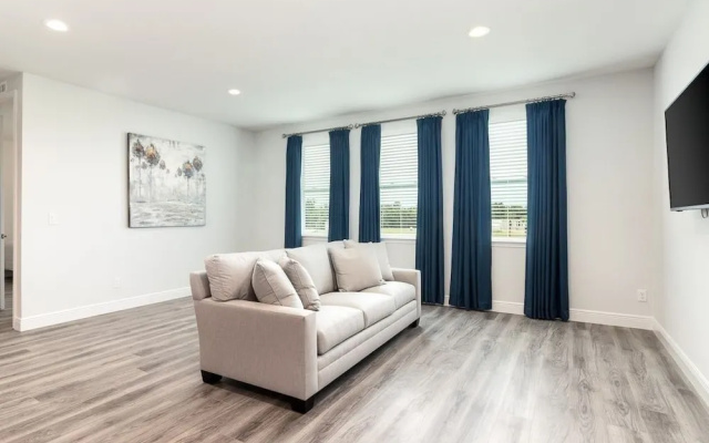 photo 4 of Luxurious 14br / 14ba Private Pool + Spa 14 Bedroom Home