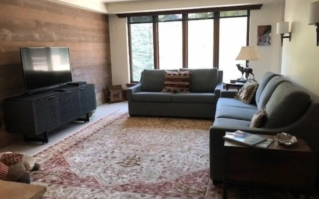photo 5 of Luxurious 1br+loft - Ski-in/ski-out Access To Beaver Creek 1 Bedroom Condo by RedAwning