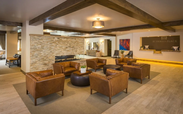 photo 2 of Luxurious 3 bedroom 3 bath condo! 3 Condo by RedAwning