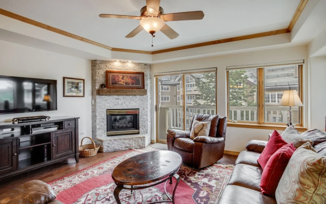 photo 5 of Luxurious 3 bedroom 3 bath condo! 3 Condo by RedAwning
