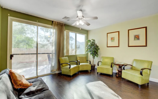 photo 4 of Luxurious 3BR 10min to Las Vegas Strip