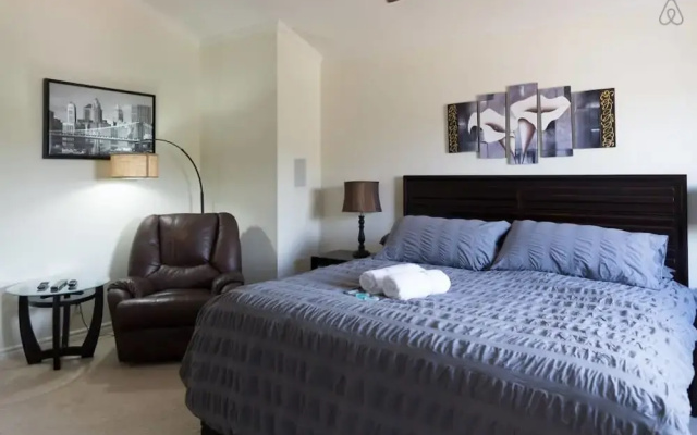 photo 5 of Luxurious 4BR 9m to Las Vegas Strip