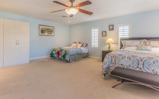 photo 5 of Luxurious 4BR 9min to LV Strip Sleeps 16