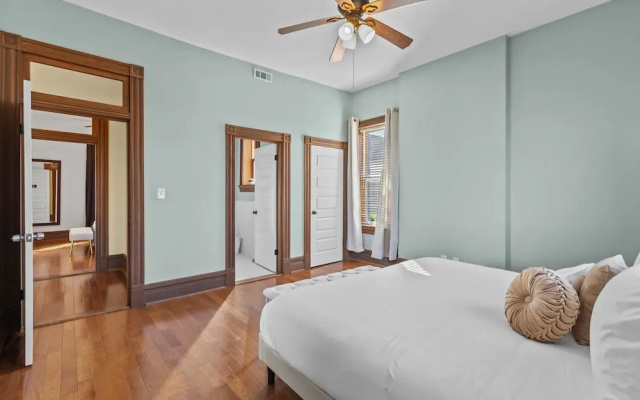 photo 2 of The Marquis Manor | JZ Vacation Rentals