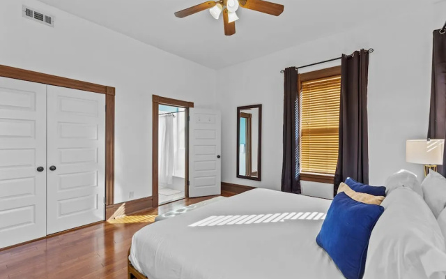 photo 4 of The Marquis Manor | JZ Vacation Rentals