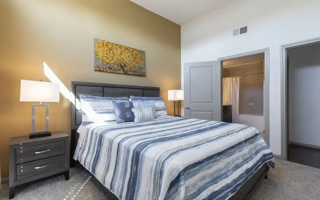 photo 2 of Luxurious King Bed Living Midtown Fully Equipped Condo