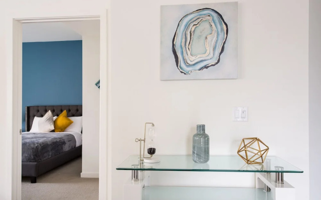 photo 2 of Luxurious Downtown La 2Bd Suites