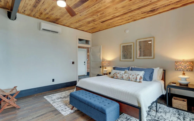 photo 3 of Luxurious Downtown Murphy Vacation Rental Loft!
