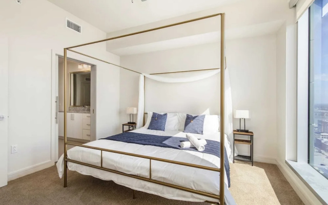 photo 3 of Luxurious High Rise 1BR With Louisville Flair by Cozysuites