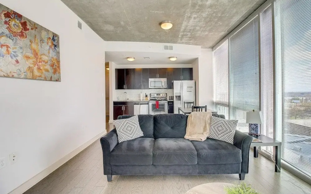 photo 2 of FRONTDESK Skyhouse Apts Uptown Charlotte