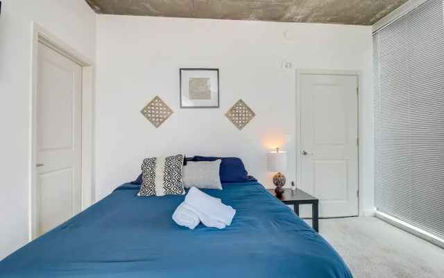 photo 3 of FRONTDESK Skyhouse Apts Uptown Charlotte