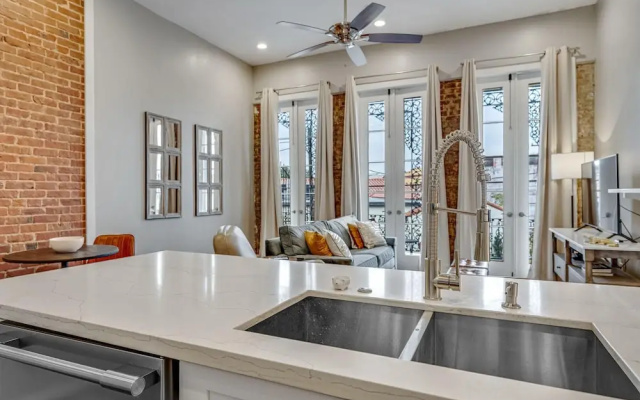 photo 4 of Luxurious Lower Garden District Condo w/ Balcony!