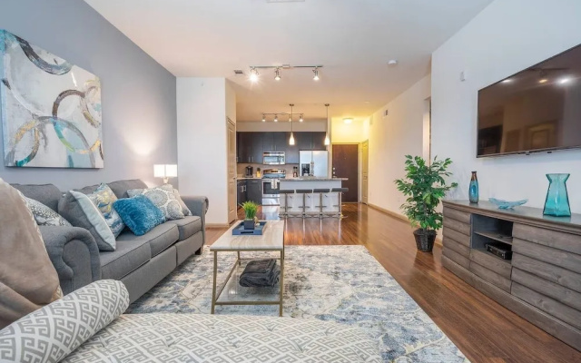 photo 2 of Luxurious Modern Midtown Cozy/fully Equipped Condo -