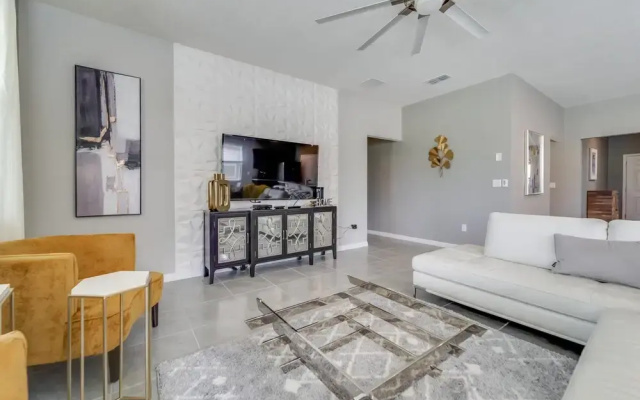 photo 5 of Luxurious Modern Solterra Resort Vacation Home