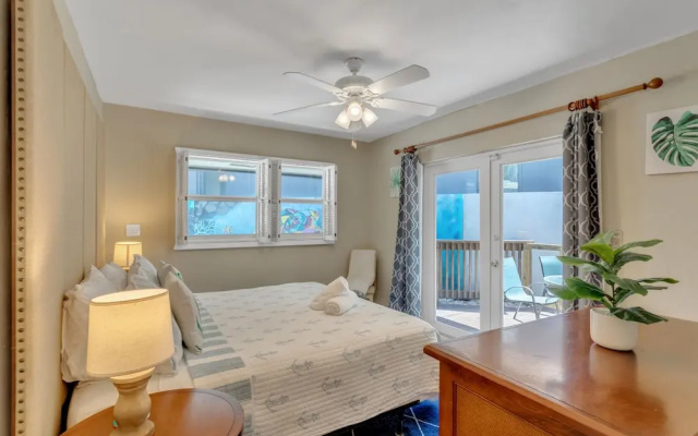 photo 2 of Luxurious Oasis In Fort Lauderdale's Heart 5 Bedroom Home by RedAwning