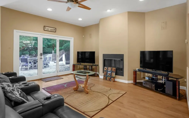 photo 3 of Luxurious Private Lakefront Paradise 5 Bedroom Home by RedAwning