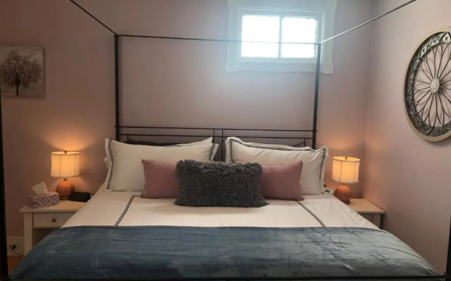 photo 5 of Luxurious Private Suites in Downtown Charleston
