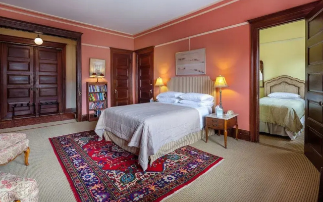photo 5 of Suites in a Manhattan Mansion