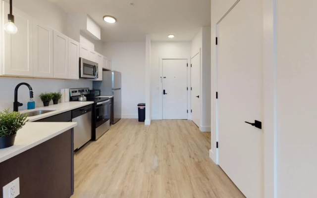 photo 4 of Luxury 1BR 30 Mins to Manhattan Evonify