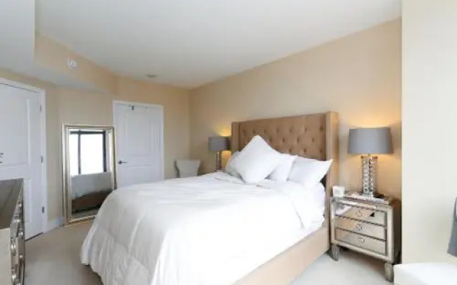 photo 3 of Luxury 2 Bed Apartment with Capitol View