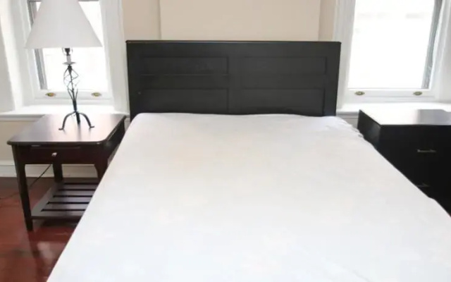 photo 3 of Luxury 2 Bedroom By Rittenhouse
