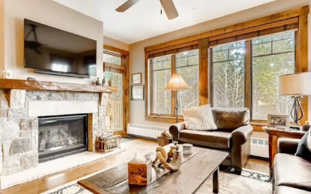 photo 3 of Luxury 2 Bedroom Mountain Vacation Residence With Hot Tub, Pool, and Easy Access to Ski Slopes