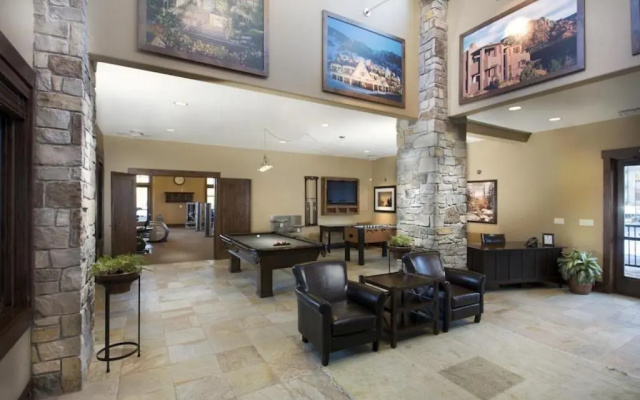 photo 2 of Luxury 2BD Village at Northstar Residence - 306 Iron Horse South