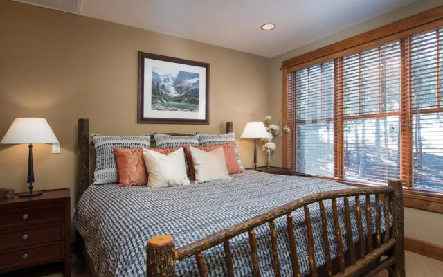 photo 4 of Luxury 2BD Village at Northstar Residence - 306 Iron Horse South