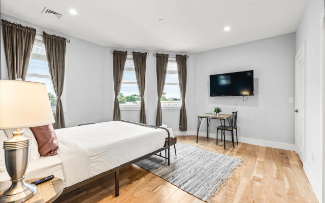 photo 3 of Luxury 2BD/2BA Near Logan Airport and T station