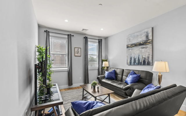 photo 4 of Luxury 2BD/2BA Near Logan Airport and T station