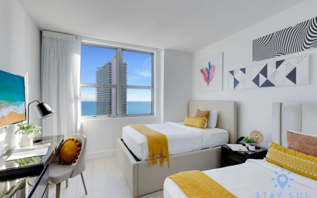photo 4 of Luxury 2Br Front Ocean & Bay View Amazing Pools