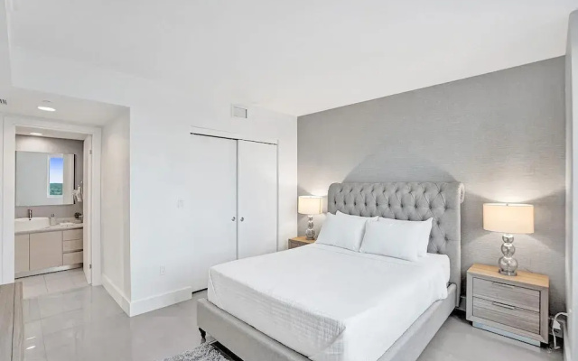 photo 3 of Luxury 3Bd Apartment Beachwalk