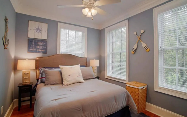 photo 2 of Luxury 3Bed Townhome in Historic Downtown Savannah