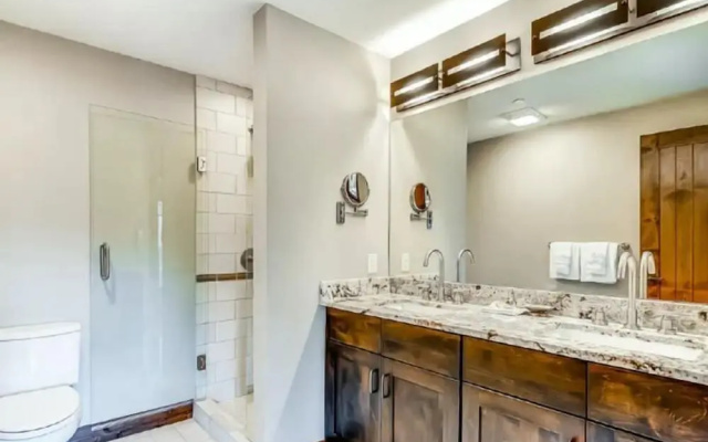 photo 5 of Luxury 4 Bedroom Condo on Main Street in Downtown Breckenridge
