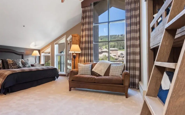 photo 5 of Luxury 4 Bedroom Penthouse Residence in Beaver Creek Village