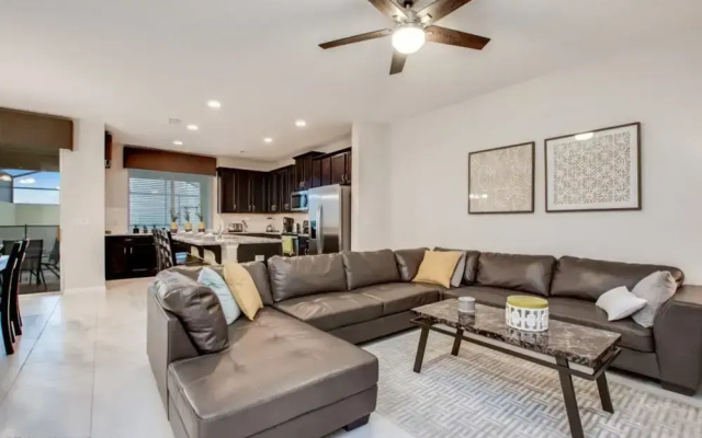 photo 2 of Luxury 4 Bedroom Townhome on Solara Resort, Orlando Townhome 3104