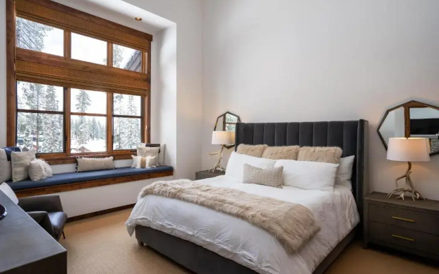 photo 3 of Luxury 4BD True Ski-In/Ski-Out Mid-Mountain Residence - Trailside Northstar