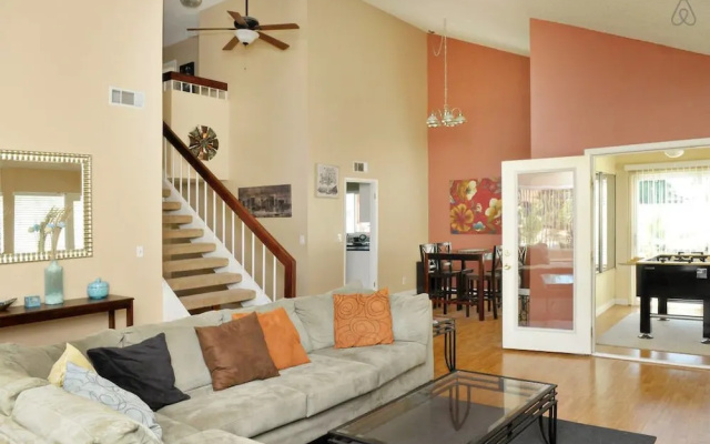 photo 2 of Luxury 4br 8min to Las Vegas Strip