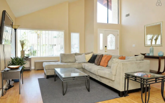 photo 4 of Luxury 4br 8min to Las Vegas Strip